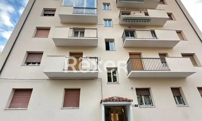 Rexer-Trieste-Appartamento-con-Balcone-Altro