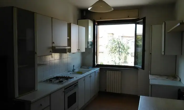 Rexer-Fabro-Scalo-Bilocale-in-vendita-in-Piazzale-Carlo-Levi-Fabro-Altro