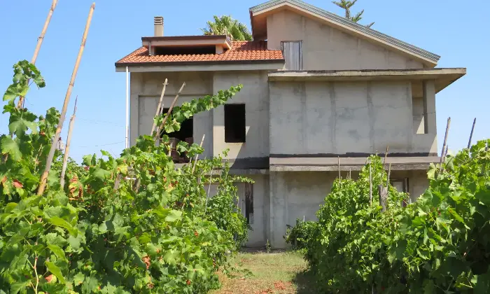 Rexer-Cessaniti-Villa-da-sogno-in-collina-Frazione-SAN-MARCO-VV-Facciata