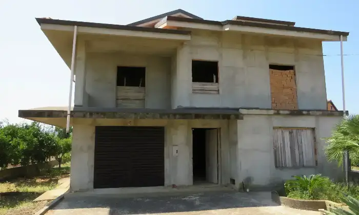 Rexer-Cessaniti-Villa-da-sogno-in-collina-Frazione-SAN-MARCO-VV-Facciata