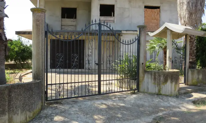 Rexer-Cessaniti-Villa-da-sogno-in-collina-Frazione-SAN-MARCO-VV-Esterno