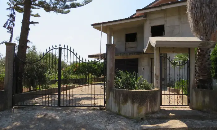 Rexer-Cessaniti-Villa-da-sogno-in-collina-Frazione-SAN-MARCO-VV-Esterno