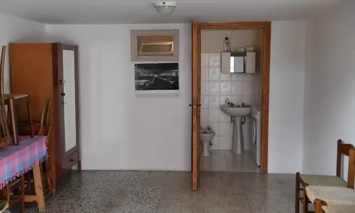 Rexer-Calitri-Terratetto-plurifamiliare-composto-da-unitappartamenti-indipendenti-pi-garagetaverna-Altro