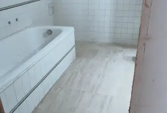 Rexer-Nettuno-Appartamento-indipendente-a-Nettuno-grande-metratura-Bagno