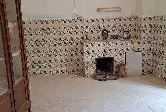 Rexer-Alberona-Casa-indipendente-nel-cuore-del-centro-storico-Soggiorno