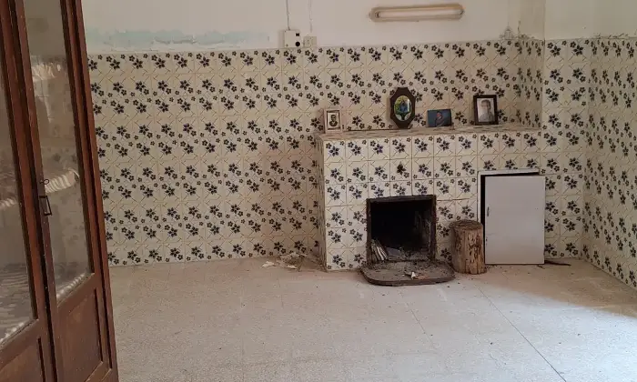 Rexer-Alberona-Casa-indipendente-nel-cuore-del-centro-storico-Soggiorno