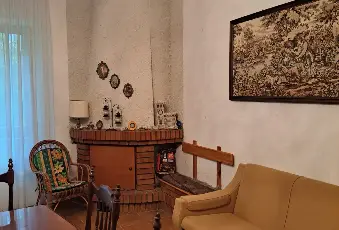 Rexer-Soveria-Mannelli-Vendesi-Villa-bifamiliare-immersa-nel-verde-Soveria-Mannelli-Catanzaro-Salone