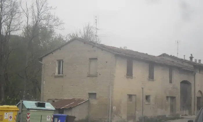 Rexer-SantAngelo-in-Vado-Vendesi-casale-da-Ristrutturare-Giardino