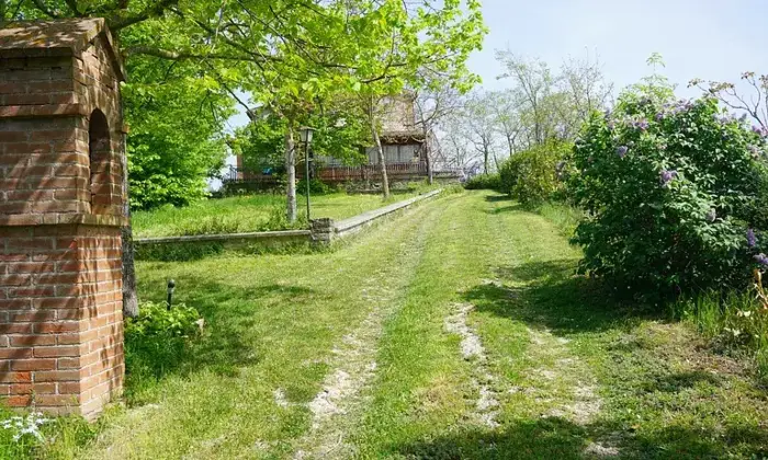 Rexer-SantAngelo-in-Vado-Casolare-rustico-vista-panoramica-Appennino-Terrazzo
