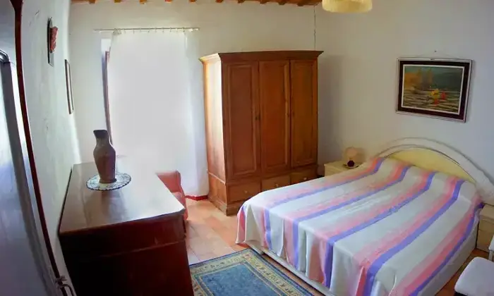 Rexer-SantAngelo-in-Vado-Casolare-rustico-vista-panoramica-Appennino-CameraDaLetto