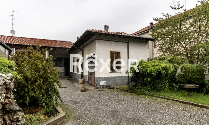 Rexer-Giussano-Quadrilocale-semindipendente-con-box-Altro