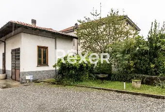 Rexer-Giussano-Quadrilocale-semindipendente-con-box-Altro