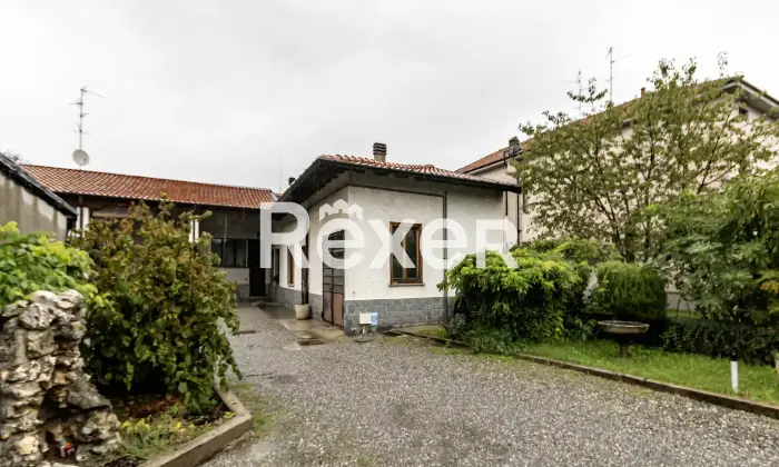 Rexer-Giussano-Quadrilocale-semindipendente-con-box-Altro