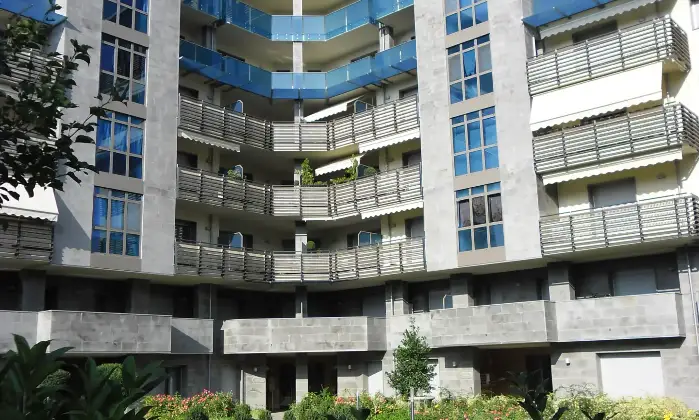 Rexer-Alessandria-Monolocale-arredato-in-edificio-di-prestigio-e-pregio-architettonico-Terrazzo