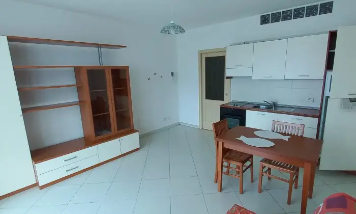 Rexer-Alessandria-Monolocale-arredato-in-edificio-di-prestigio-e-pregio-architettonico-Cucina