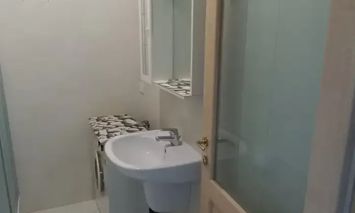 Rexer-Alessandria-Monolocale-arredato-in-edificio-di-prestigio-e-pregio-architettonico-Bagno
