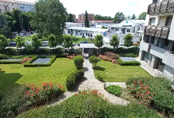 Rexer-Alessandria-Monolocale-arredato-in-edificio-di-prestigio-e-pregio-architettonico-Giardino