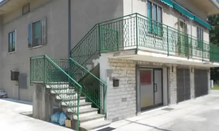 Rexer-Porto-Viro-Vendesi-abitazione-indipendente-con-ampio-terreno-in-zona-centrale-Altro