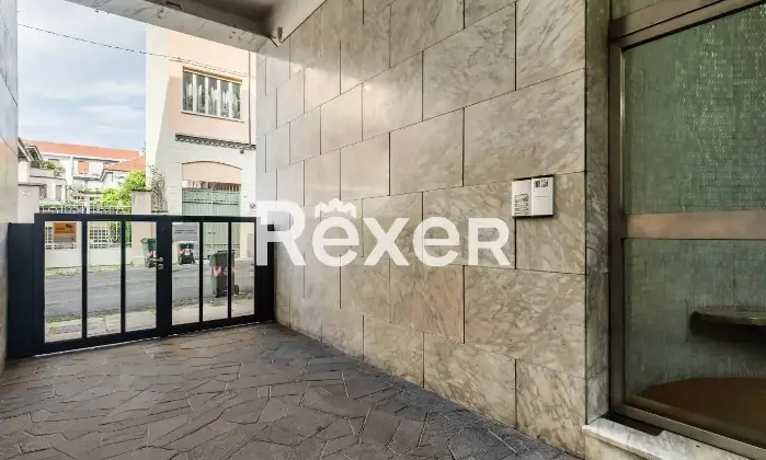 Rexer-Torino-NUDA-PROPRIETA-Appartamento-articolato-su-due-livelli-ultimo-piano-Altro