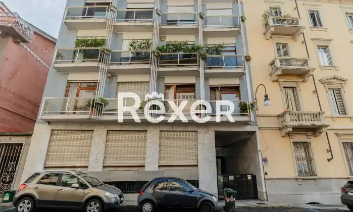 Rexer-Torino-NUDA-PROPRIETA-Appartamento-articolato-su-due-livelli-ultimo-piano-Altro