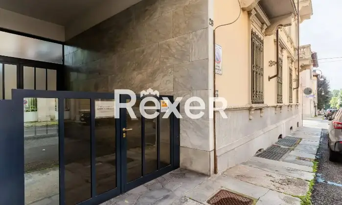 Rexer-Torino-NUDA-PROPRIETA-Appartamento-articolato-su-due-livelli-ultimo-piano-Altro