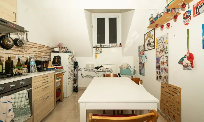 Rexer-Genova-Ultimo-piano-con-ascensore-attualmente-locato-Altro