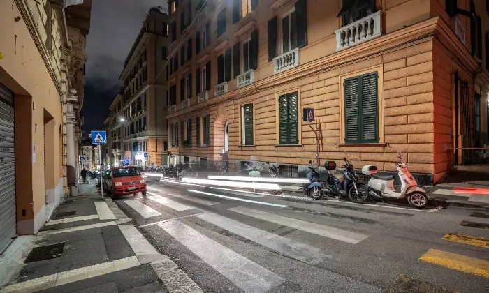 Rexer-Genova-Ultimo-piano-con-ascensore-attualmente-locato-Altro