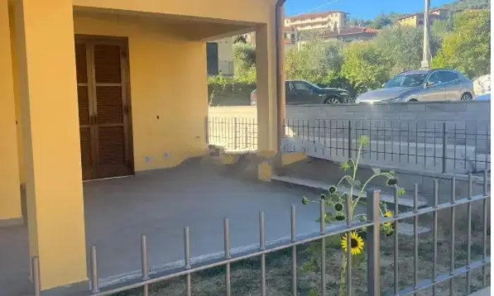 Rexer-Castiglion-Fiorentino-Villa-a-Schiera-di-Recente-Costruzione-con-Giardino-Privato-Castiglion-Fiorentino-Altro