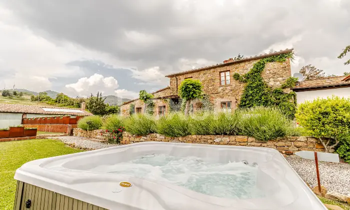 Rexer-Montecatini-Val-di-Cecina-Casale-con-piscina-e-terreni-con-produzione-di-vino-di-alta-qualit-Altro