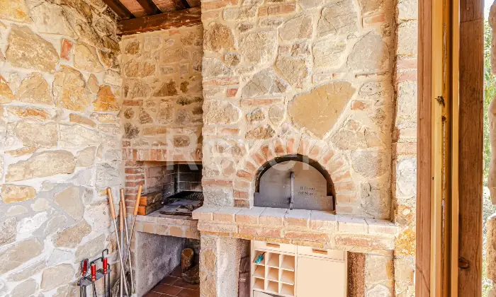 Rexer-Montecatini-Val-di-Cecina-Casale-con-piscina-e-terreni-con-produzione-di-vino-di-alta-qualit-Altro