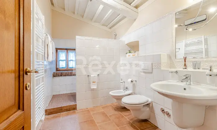 Rexer-Montecatini-Val-di-Cecina-Casale-con-piscina-e-terreni-con-produzione-di-vino-di-alta-qualit-Altro