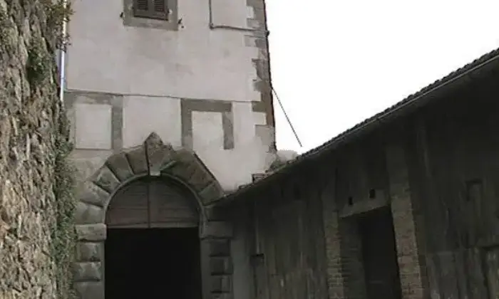 Rexer-Pratovecchio-Stia-Porzione-di-Colonica-Storica-del-con-Vista-Castello-di-Romena-Ex-Convento-Camaldolese-Pratovecchio-Stia-AR-Altro