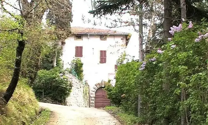 Rexer-Pratovecchio-Stia-Porzione-di-Colonica-Storica-del-con-Vista-Castello-di-Romena-Ex-Convento-Camaldolese-Pratovecchio-Stia-AR-Altro