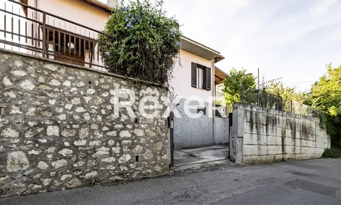 Rexer-Terni-Casa-indipendente-con-giardino-Altro
