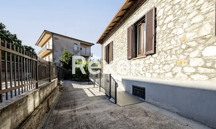Rexer-Terni-Casa-indipendente-con-giardino-Altro