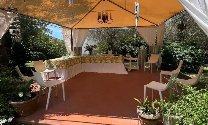 Rexer-Carrara-Villa-esclusiva-a-Fossone-spazi-ampi-finiture-di-lusso-e-grande-giardino-privato-Altro
