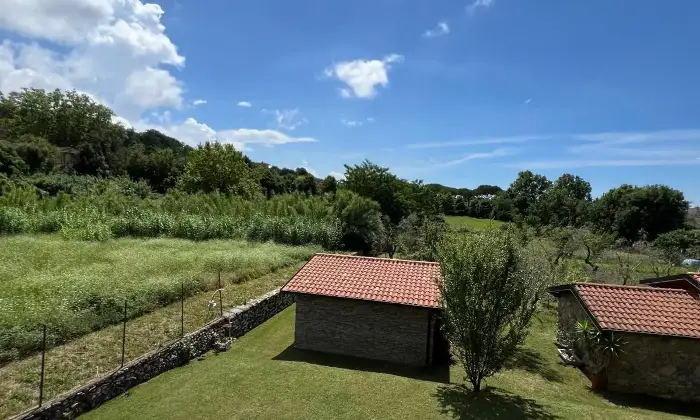 Rexer-Carrara-Villa-esclusiva-a-Fossone-spazi-ampi-finiture-di-lusso-e-grande-giardino-privato-Altro
