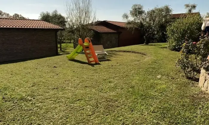 Rexer-Carrara-Villa-esclusiva-a-Fossone-spazi-ampi-finiture-di-lusso-e-grande-giardino-privato-Altro