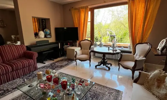 Rexer-Carrara-Villa-esclusiva-a-Fossone-spazi-ampi-finiture-di-lusso-e-grande-giardino-privato-Altro