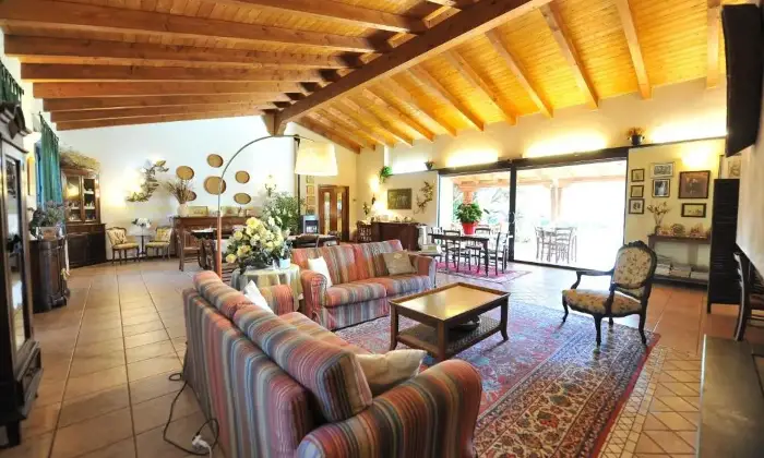Rexer-San-Vero-Milis-Azienda-Agrituristica-avviata-Salone