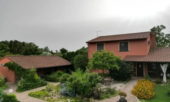 Rexer-San-Vero-Milis-Azienda-Agrituristica-avviata-Facciata