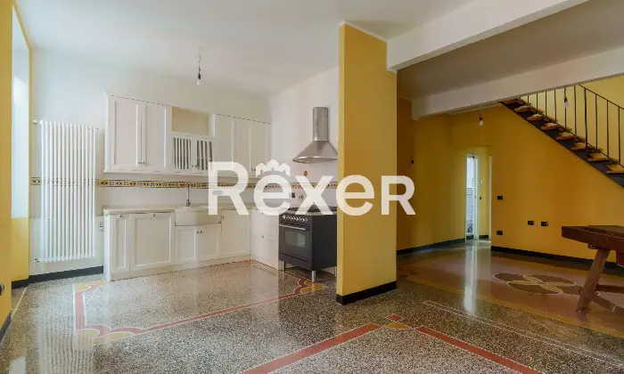 Rexer-Lavagna-Appartamento-ristrutturato-a-Cavi-Borgo-con-terrazzo-e-box-doppio-vicino-al-mare-Altro