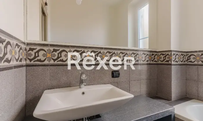 Rexer-Lavagna-Appartamento-ristrutturato-a-Cavi-Borgo-con-terrazzo-e-box-doppio-vicino-al-mare-Altro