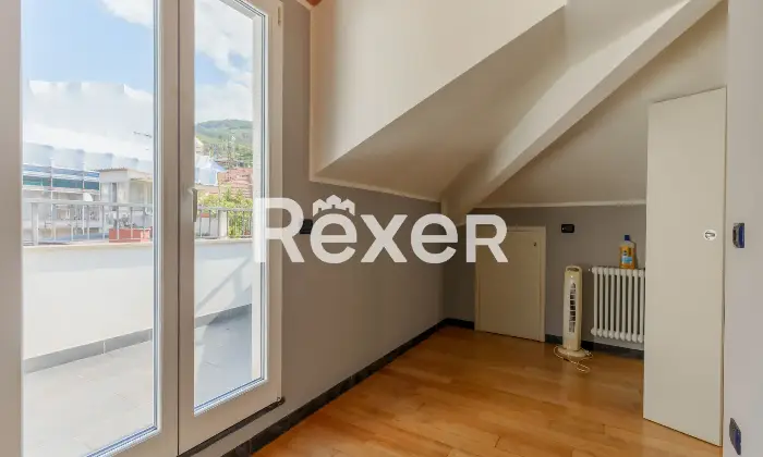 Rexer-Lavagna-Appartamento-ristrutturato-a-Cavi-Borgo-con-terrazzo-e-box-doppio-vicino-al-mare-Altro