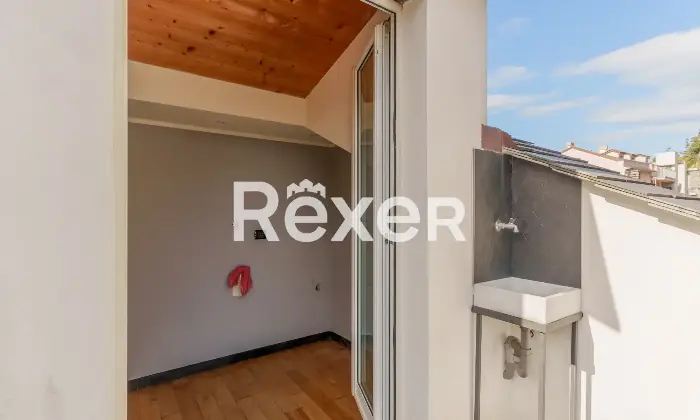 Rexer-Lavagna-Appartamento-ristrutturato-a-Cavi-Borgo-con-terrazzo-e-box-doppio-vicino-al-mare-Altro
