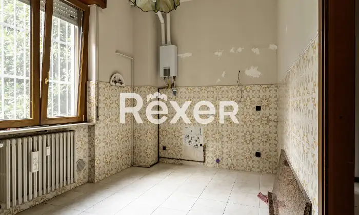 Rexer-Magenta-Appartamento-ampio-con-box-auto-e-terrazzino-Altro