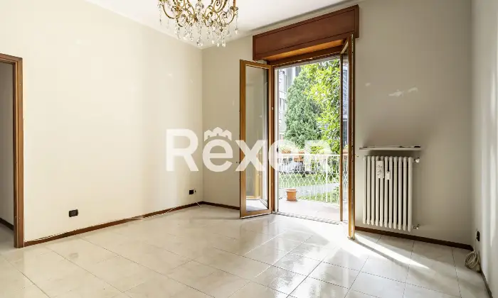 Rexer-Magenta-Appartamento-ampio-con-box-auto-e-terrazzino-Altro
