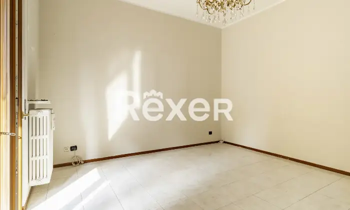 Rexer-Magenta-Appartamento-ampio-con-box-auto-e-terrazzino-Altro
