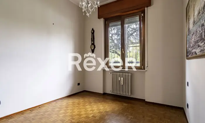 Rexer-Magenta-Appartamento-ampio-con-box-auto-e-terrazzino-Altro