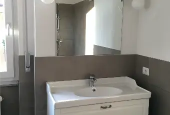 Rexer-Verona-Vendo-appartamento-Ponte-Crencano-Bagno